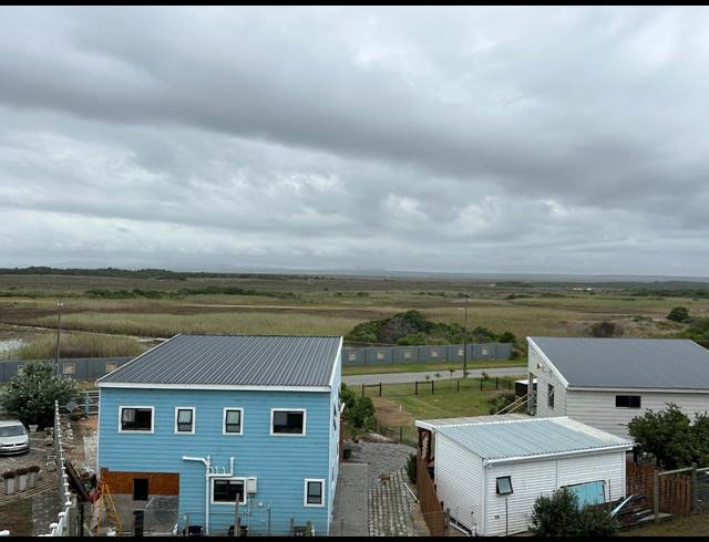 3 BEDROOM HOUSE FOR SALE IN PARADISE BEACH